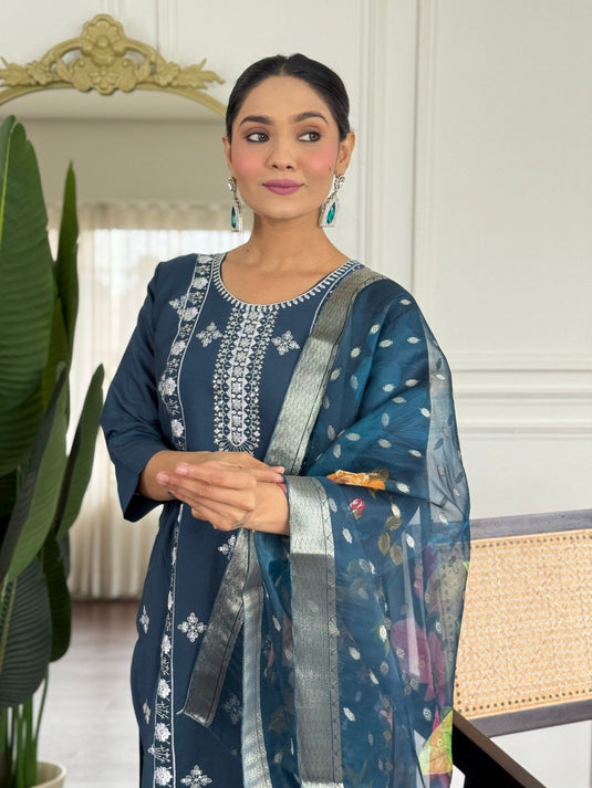 Elegant Embroidered PV Chanderi Kurti Set with Organza Dupatta