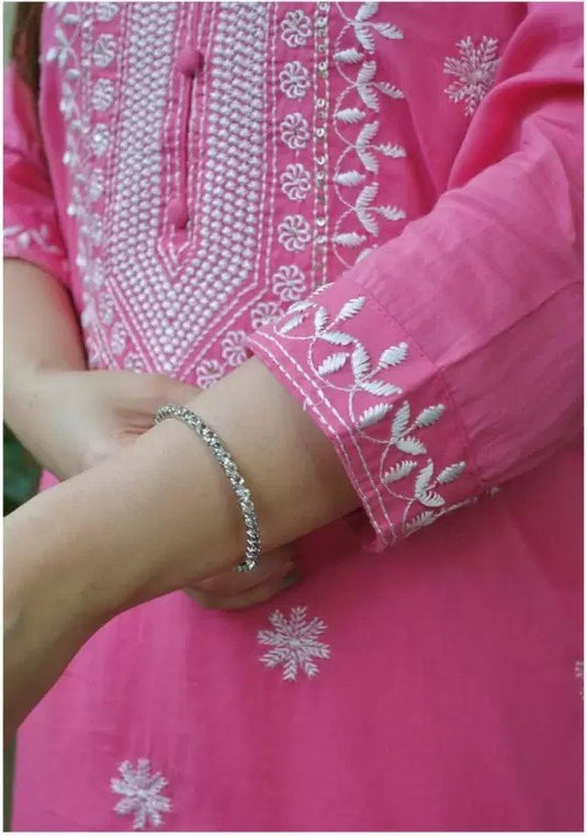 Women Embroidered Viscose Rayon Kurta Set with Printed Dupatta