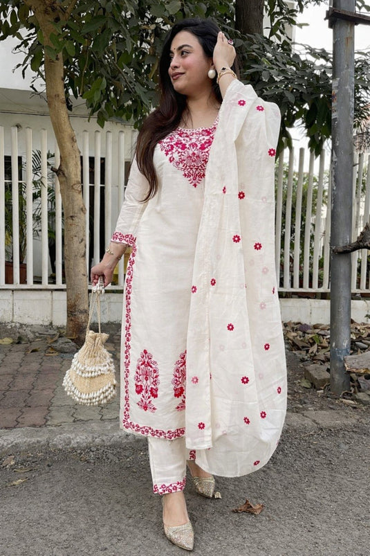 Women Embroidered Cotton Slub Kurta Set with Dupatta | Straight Fit Ethnic Co-ord Set