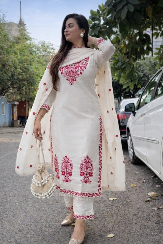 Women Embroidered Cotton Slub Kurta Set with Dupatta | Straight Fit Ethnic Co-ord Set