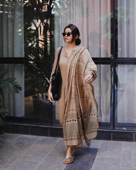 Elegant Solid Viscose Rayon Kurti Set with Printed Chanderi Dupatta