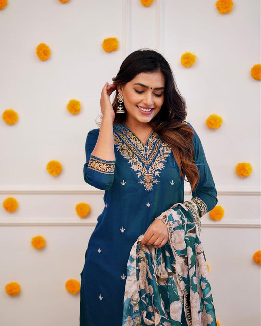 Elegant Embroidered Viscose Rayon Kurti Set with Chinon Dupatta