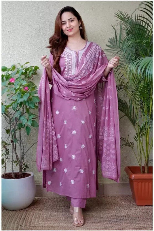 Women Embroidered Viscose Rayon Kurta Set with Printed Dupatta