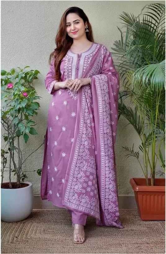 Women Embroidered Viscose Rayon Kurta Set with Printed Dupatta