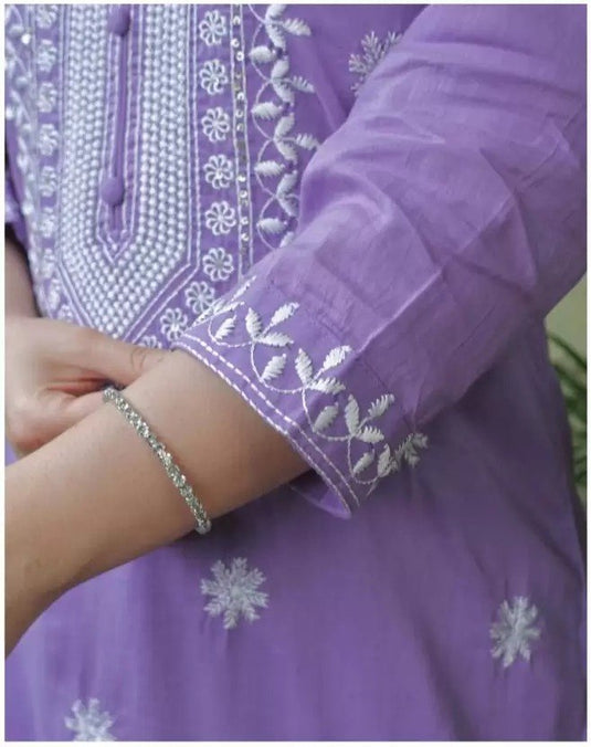 Women Embroidered Viscose Rayon Kurta Set with Printed Dupatta
