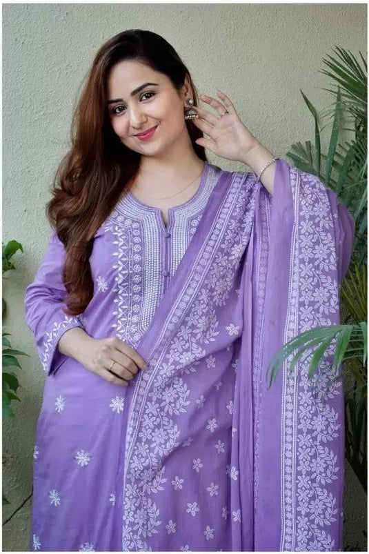 Women Embroidered Viscose Rayon Kurta Set with Printed Dupatta
