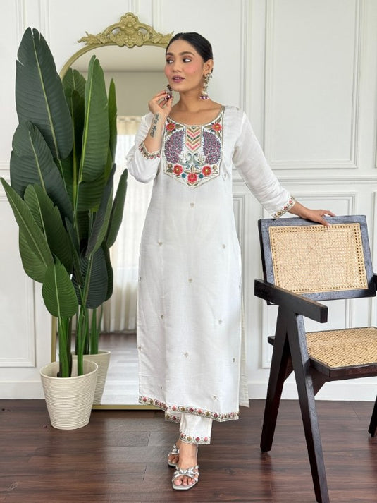 Elegant Embroidered PV Chanderi Kurti Set with Organza Dupatta for Women
